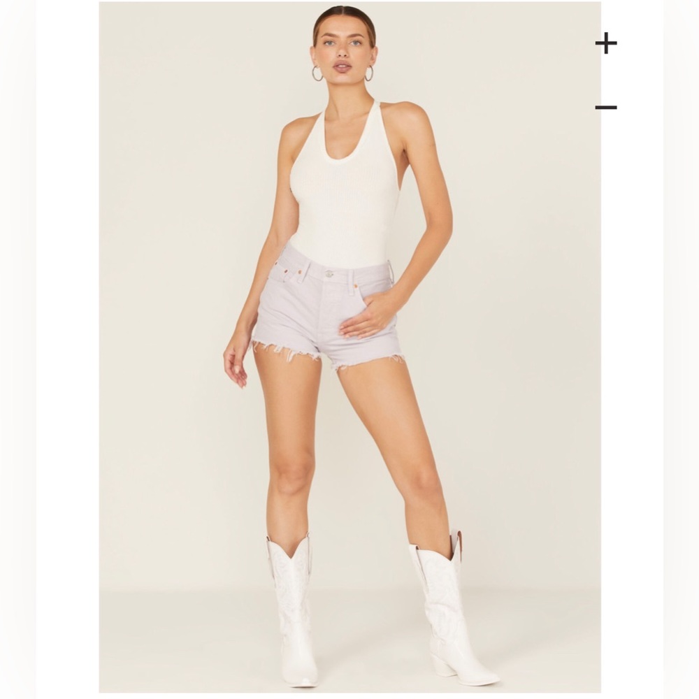 Levi’s High Rise Lilac 501 Shorts 34